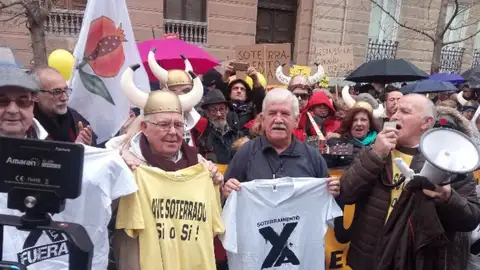 La marea amarilla anuncia nueva manifestación La marea amarilla anuncia nueva manifestación