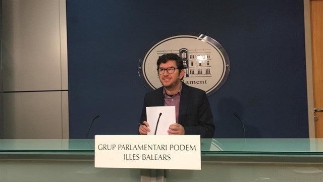 Jarabo: "El tripartito PP, Ciudadanos y Vox es un monstruo con tres cabezas" Jarabo: "El tripartito PP, Ciudadanos y Vox es un monstruo con tres cabezas"
