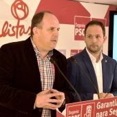 José Luis Aceves y Alberto Serna en la sede del PSOE