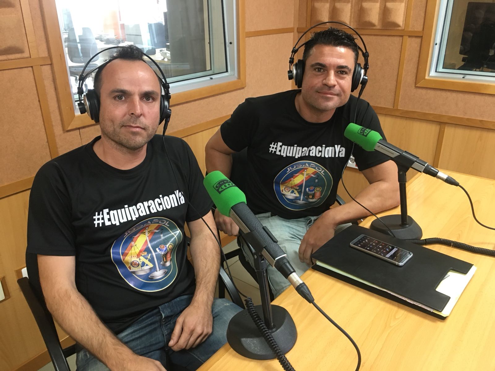 Portavoces de Jusapol (Justicia Salarial Policial) en Canarias: "A la histórica manifestación del 20 de enero acudiremos al menos 100 agentes de Canarias" Portavoces de Jusapol (Justicia Salarial Policial) en Canarias: "A la histórica manifestación del 20 de enero acudiremos al menos 100 agentes de Canarias"