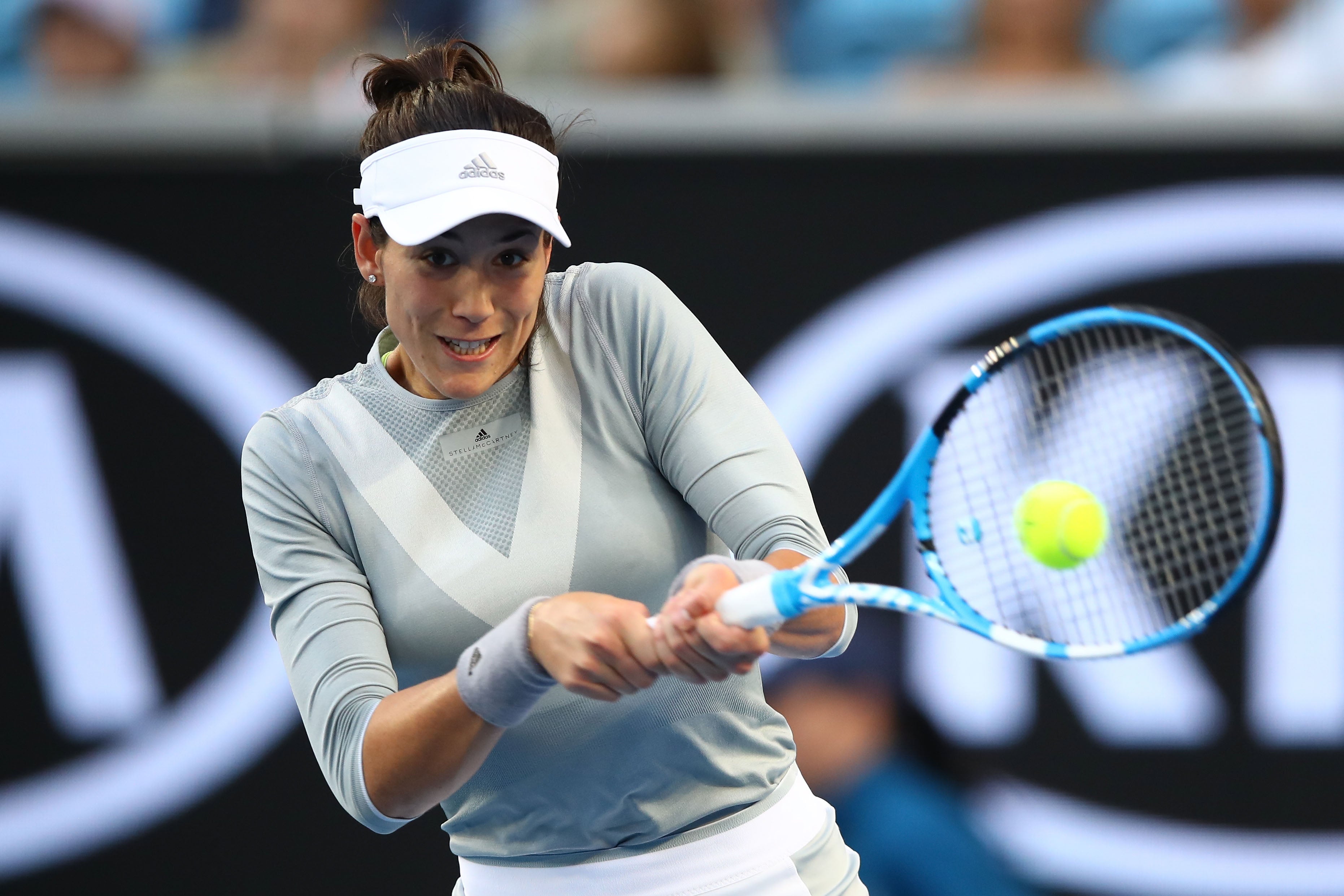 Muguruza consigue una trabajada victoria ante Ponchet en su debut en el Open de Australia Muguruza consigue una trabajada victoria ante Ponchet en su debut en el Open de Australia