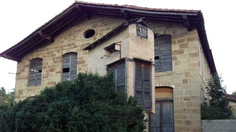 MORELLA