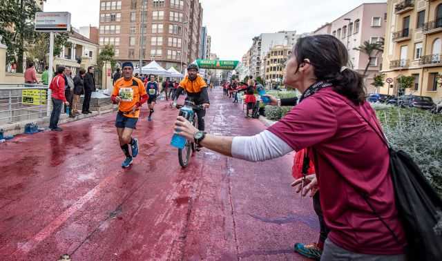 El Patronato acoge una charla informativa sobre nutrición deportiva con motivo del VIII Marató BP Castelló El Patronato acoge una charla informativa sobre nutrición deportiva con motivo del VIII Marató BP Castelló