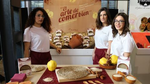 Alumnas que han creado el pat&eacute; &lsquo;La Orza del Segura&rsquo;