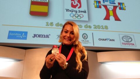 Lydia Valent&iacute;n, con la medalla de plata de los Juegos Ol&iacute;mpicos de Pek&iacute;n
