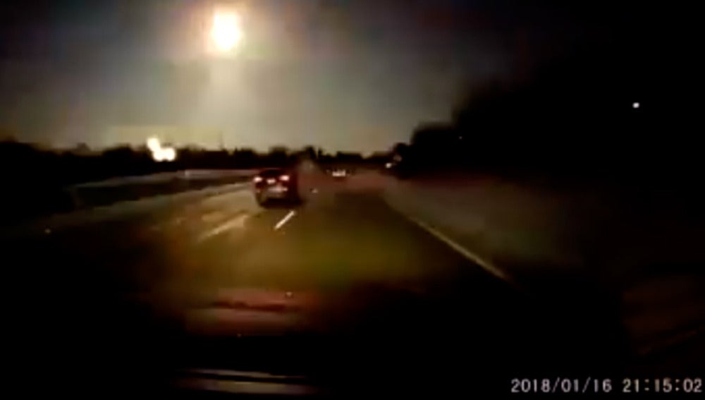 Un meteorito ilumina el cielo de Detroit