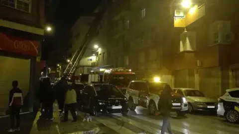 Momento de la intervención de bomberos en el suceso de Altabix Momento de la intervención de bomberos en el suceso de Altabix