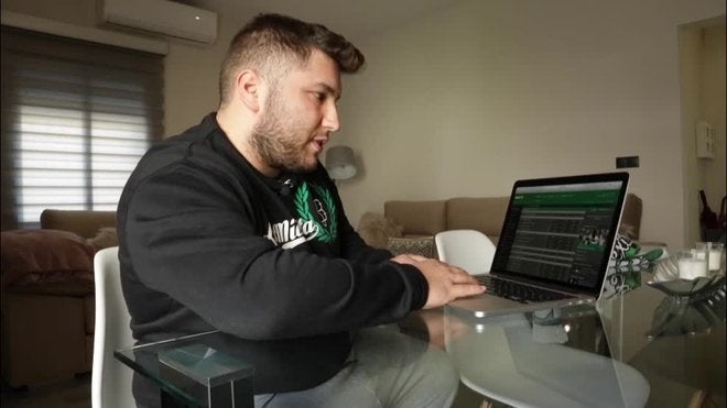 Agustín Doblado, ganador de casi 10.000 euros por una apuesta de 50 céntimos Agustín Doblado, ganador de casi 10.000 euros por una apuesta de 50 céntimos