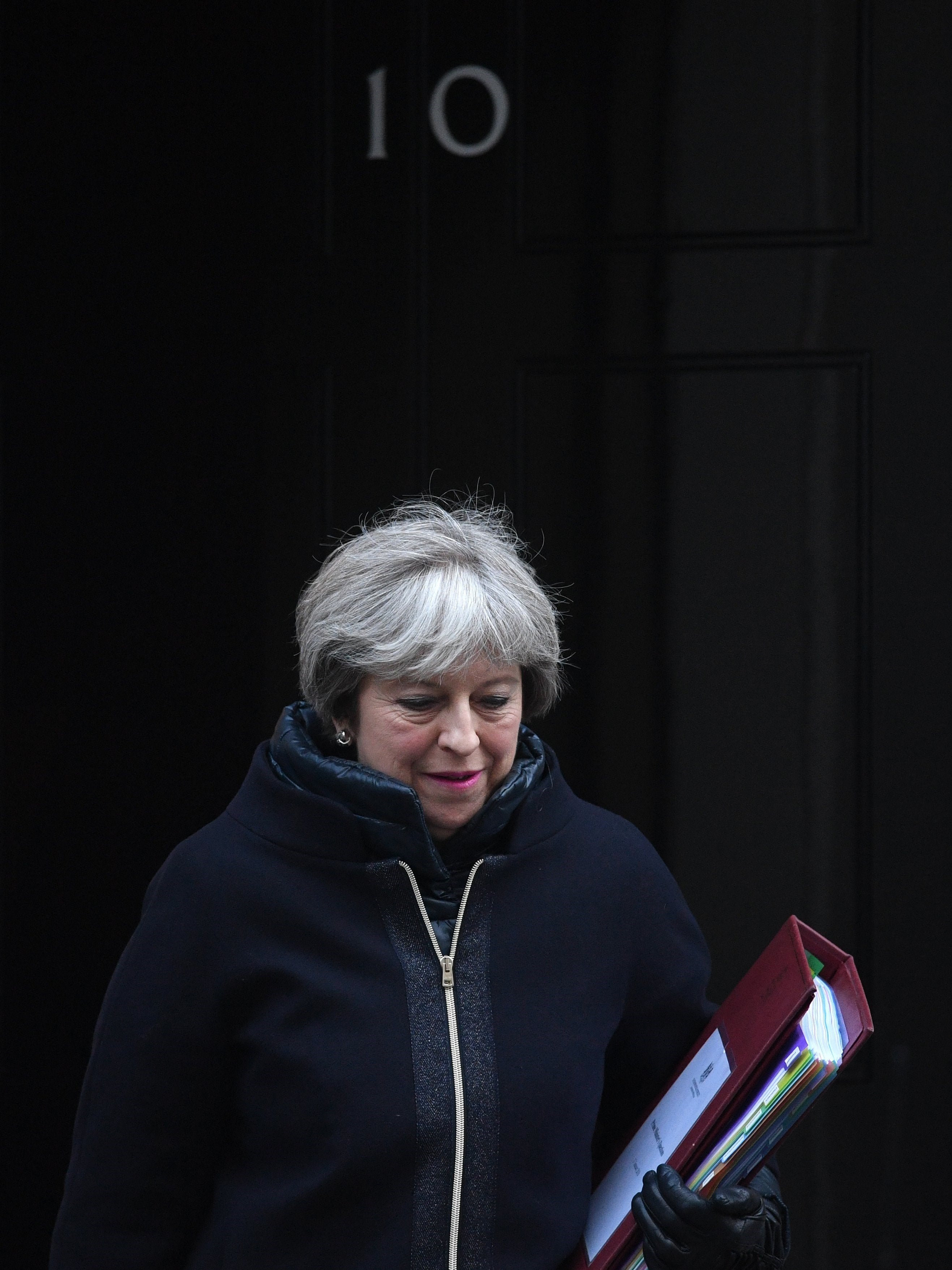 Theresa May crea una Secretaría de Estado para abordar el problema de la soledad, que afecta a nueve millones de británicos Theresa May crea una Secretaría de Estado para abordar el problema de la soledad, que afecta a nueve millones de británicos
