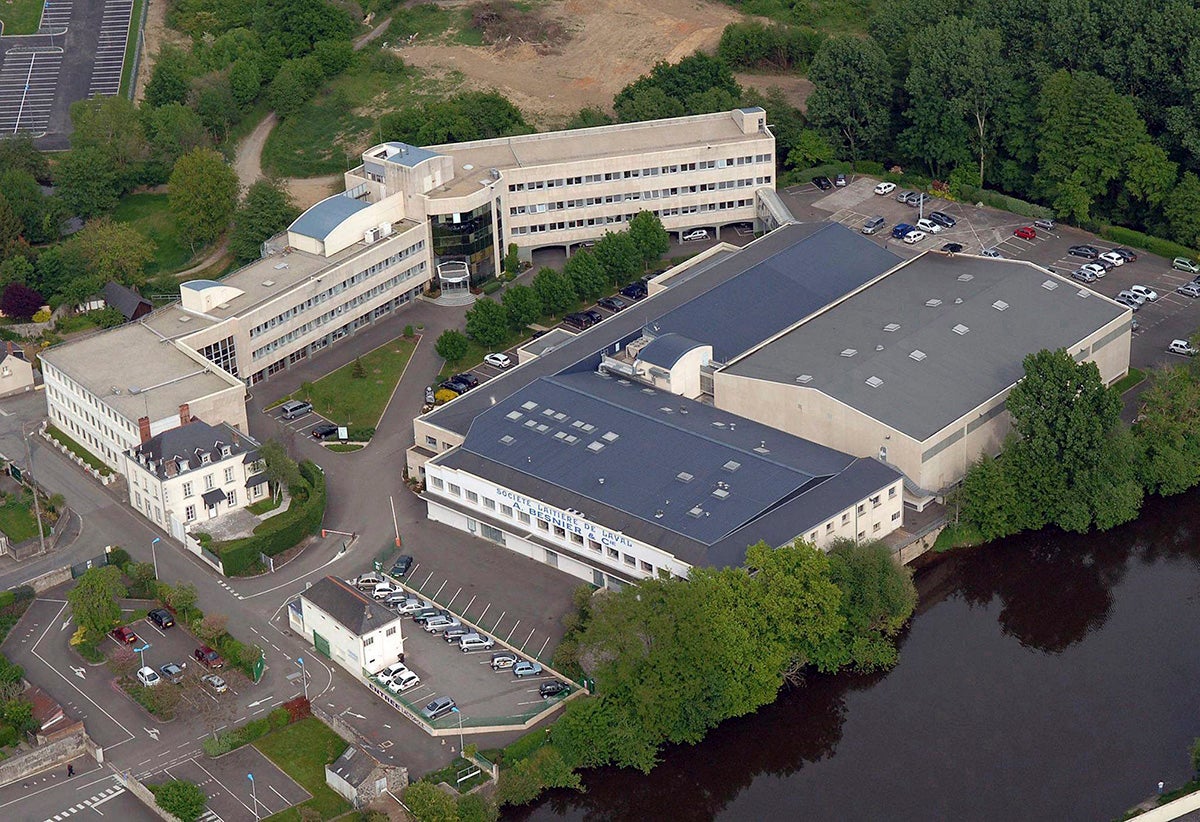 Lactalis retira en España 550.000 productos de la planta francesa que fabricó la leche contaminada Lactalis retira en España 550.000 productos de la planta francesa que fabricó la leche contaminada