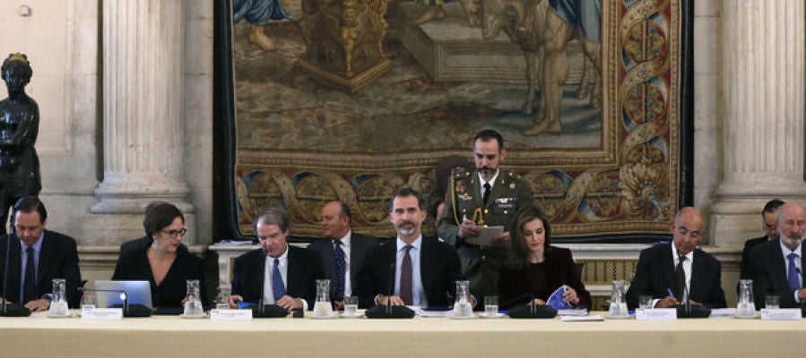 Los Reyes presiden la reunión de la Fundación Princesa de Girona Los Reyes presiden la reunión de la Fundación Princesa de Girona