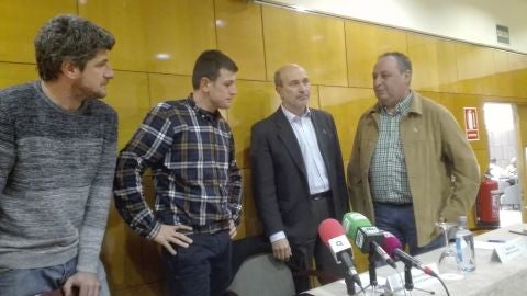 Miembros de la Plataforma de la N-430