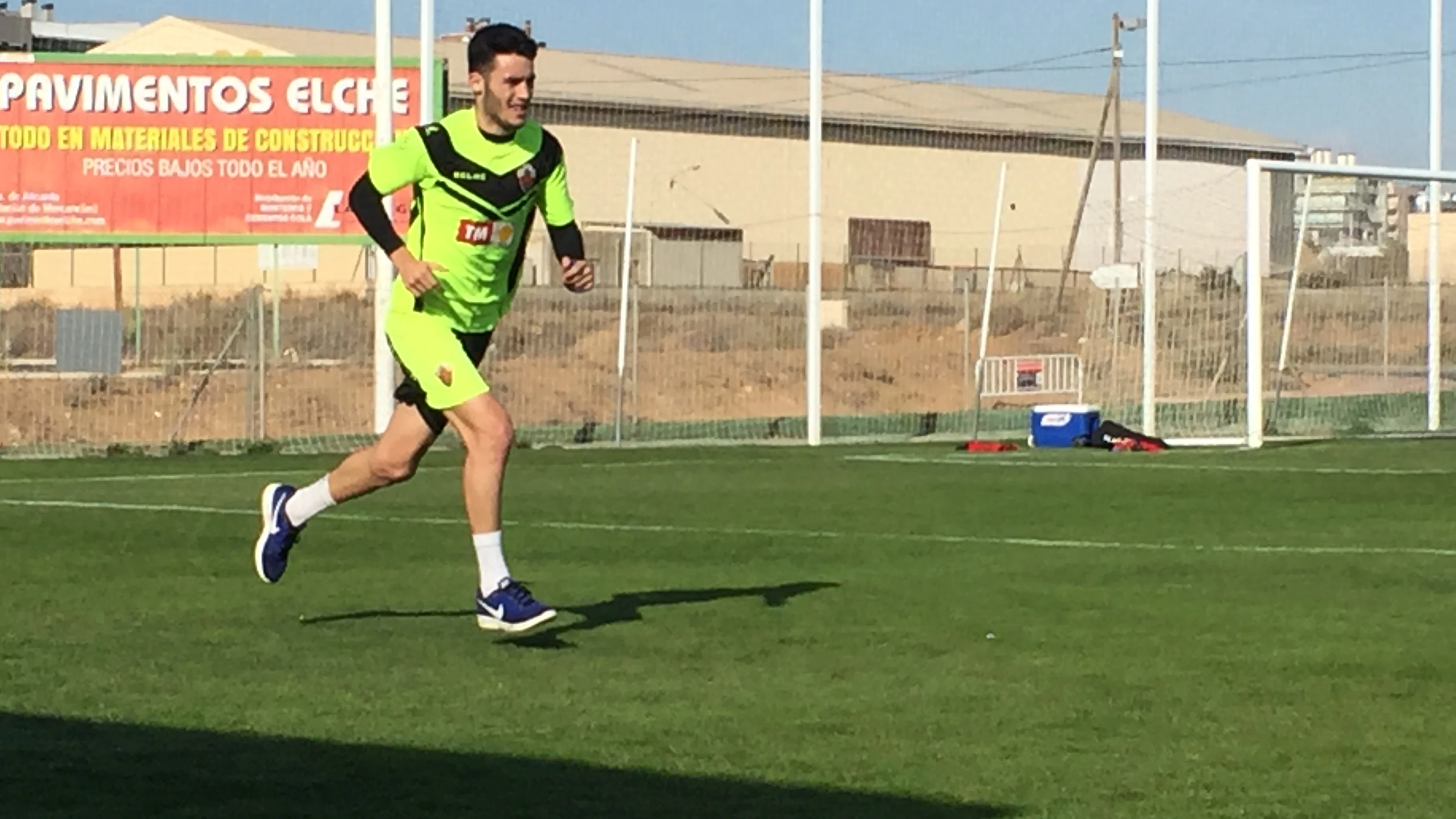 Primi Férriz intensifica su trabajo físico para volver a los terrenos de juego. ELCHE CF