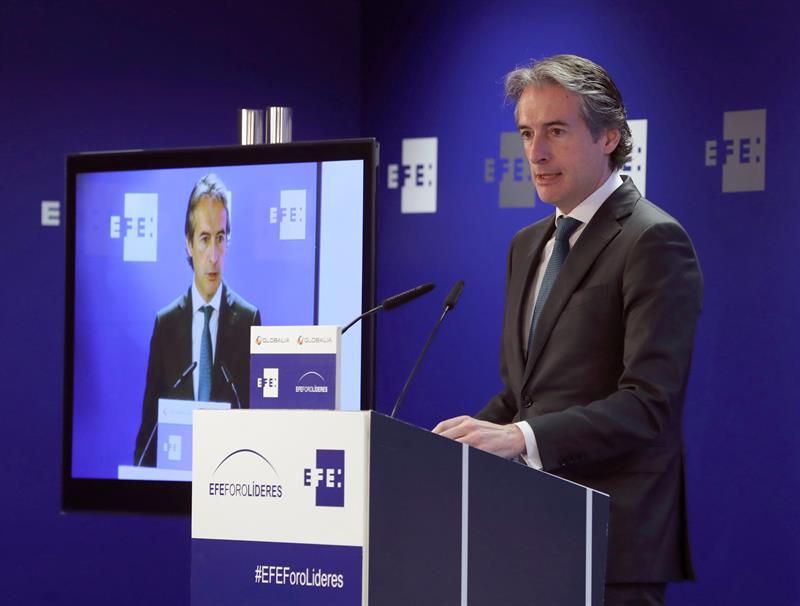 Íñigo de la Serna: "El desafío catalán no consiguió frenar el crecimiento económico" Íñigo de la Serna: "El desafío catalán no consiguió frenar el crecimiento económico"