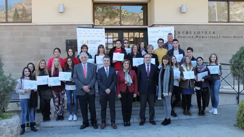 La entrega de becas ha tenido lugar en la Casa de la Cultura. becas fobesa