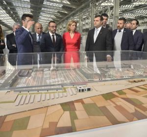 Porcelanosa crece un 3,4% en sus divisiones industriales y comerciales. Porcelanosa crece un 3,4% en sus divisiones industriales y comerciales.