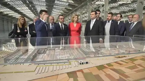 Porcelanosa crece un 3,4% en sus divisiones industriales y comerciales. En los próximos tres años se llevará a cabo el mayor plan de crecimiento en la historia de la compañía, empezando en 2018 con una inversión de 80 millones de euros.