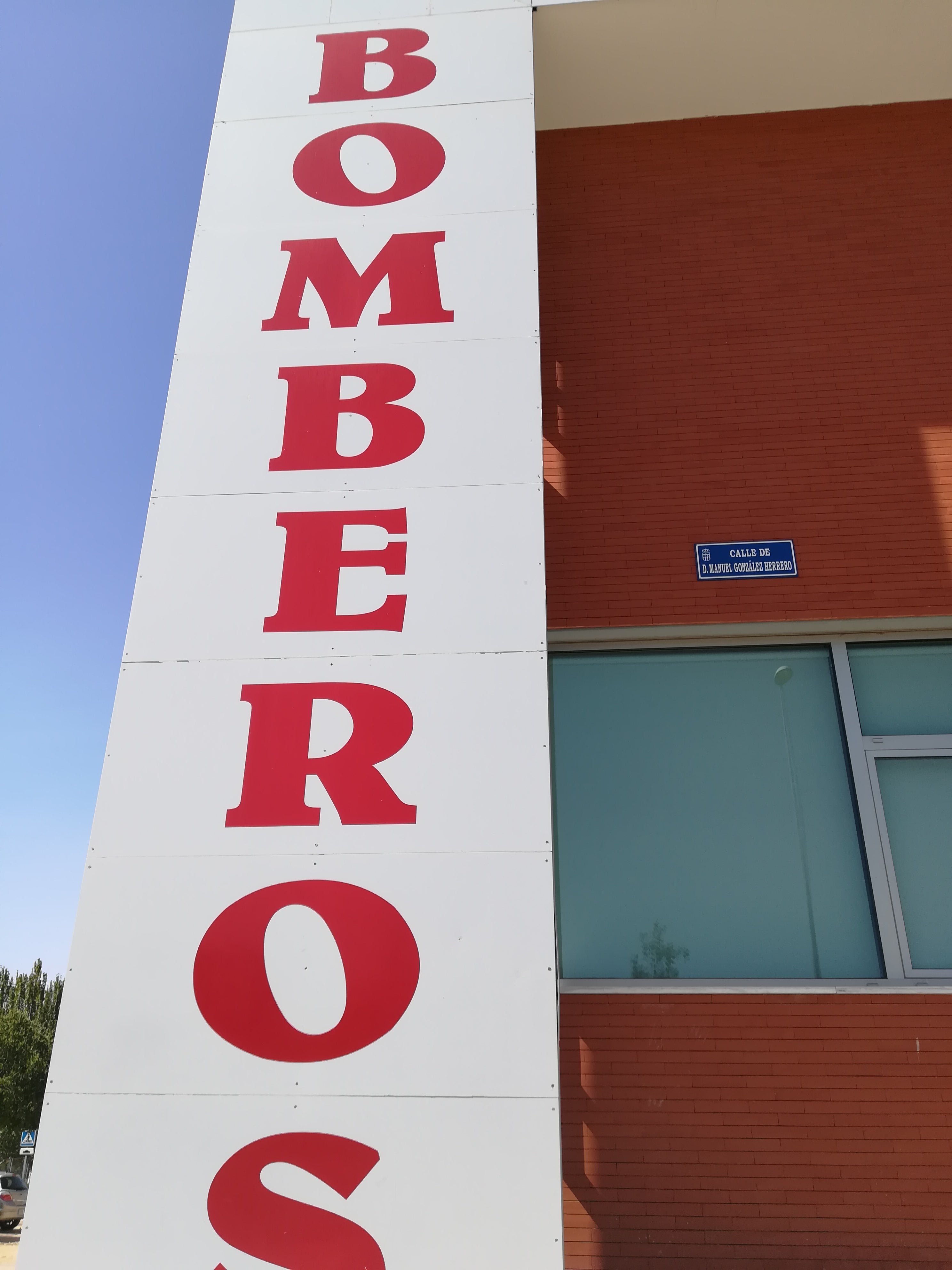 Dos personas resultan heridas por una explosión de gas en un restaurante de la capital Dos personas resultan heridas por una explosión de gas en un restaurante de la capital