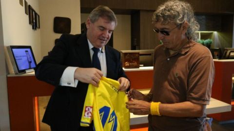 M&aacute;gico Gonz&aacute;lez