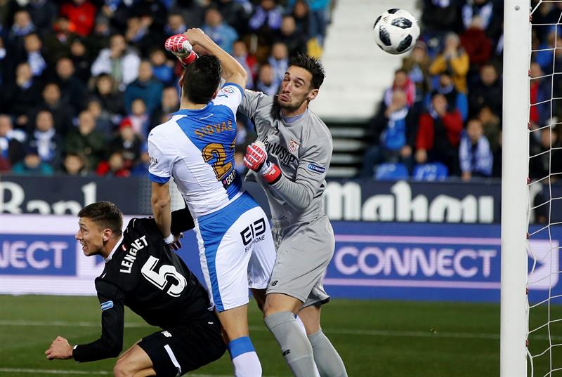 Leganés y Sevilla empatan en la ida y el Pizjuán decidirá el finalista Leganés y Sevilla empatan en la ida y el Pizjuán decidirá el finalista