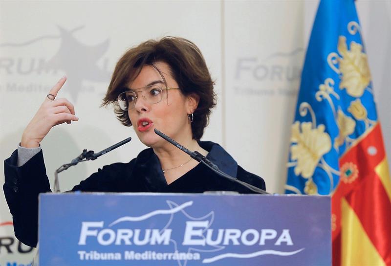 El Gobierno insta a Torrent a abrir una nueva ronda de contactos para la Generalitat El Gobierno insta a Torrent a abrir una nueva ronda de contactos para la Generalitat