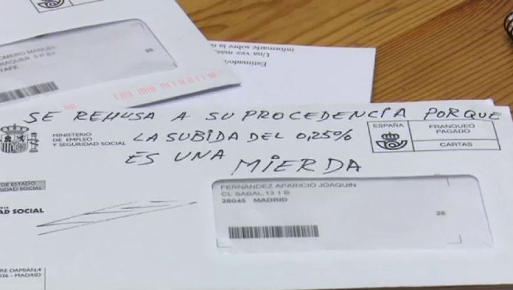 Los pensionistas devuelven sus cartas al Gobierno