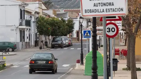 Vista de la entrada a Bobadilla, la localidad malagueña de Antequera Vista de la entrada a Bobadilla, la localidad malagueña de Antequera