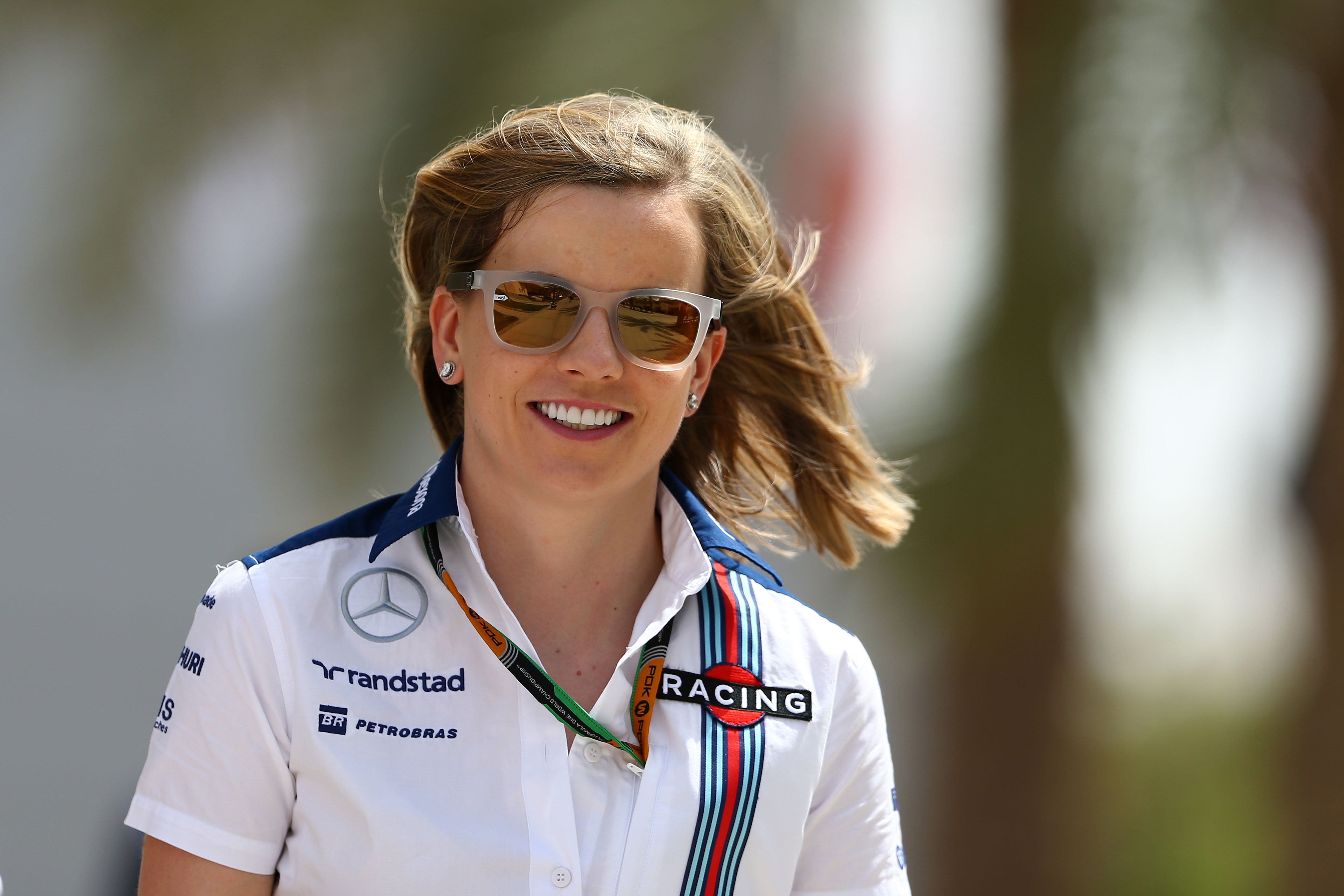 Susie Wolff: "Las azafatas no me ofenden, pero quitarlas de la F1 es un paso en la buena dirección" Susie Wolff: "Las azafatas no me ofenden, pero quitarlas de la F1 es un paso en la buena dirección"