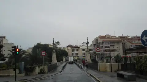 Las nubes cubren el cielo en Elche este primer viernes del mes de febrero Las nubes cubren el cielo en Elche este primer viernes del mes de febrero