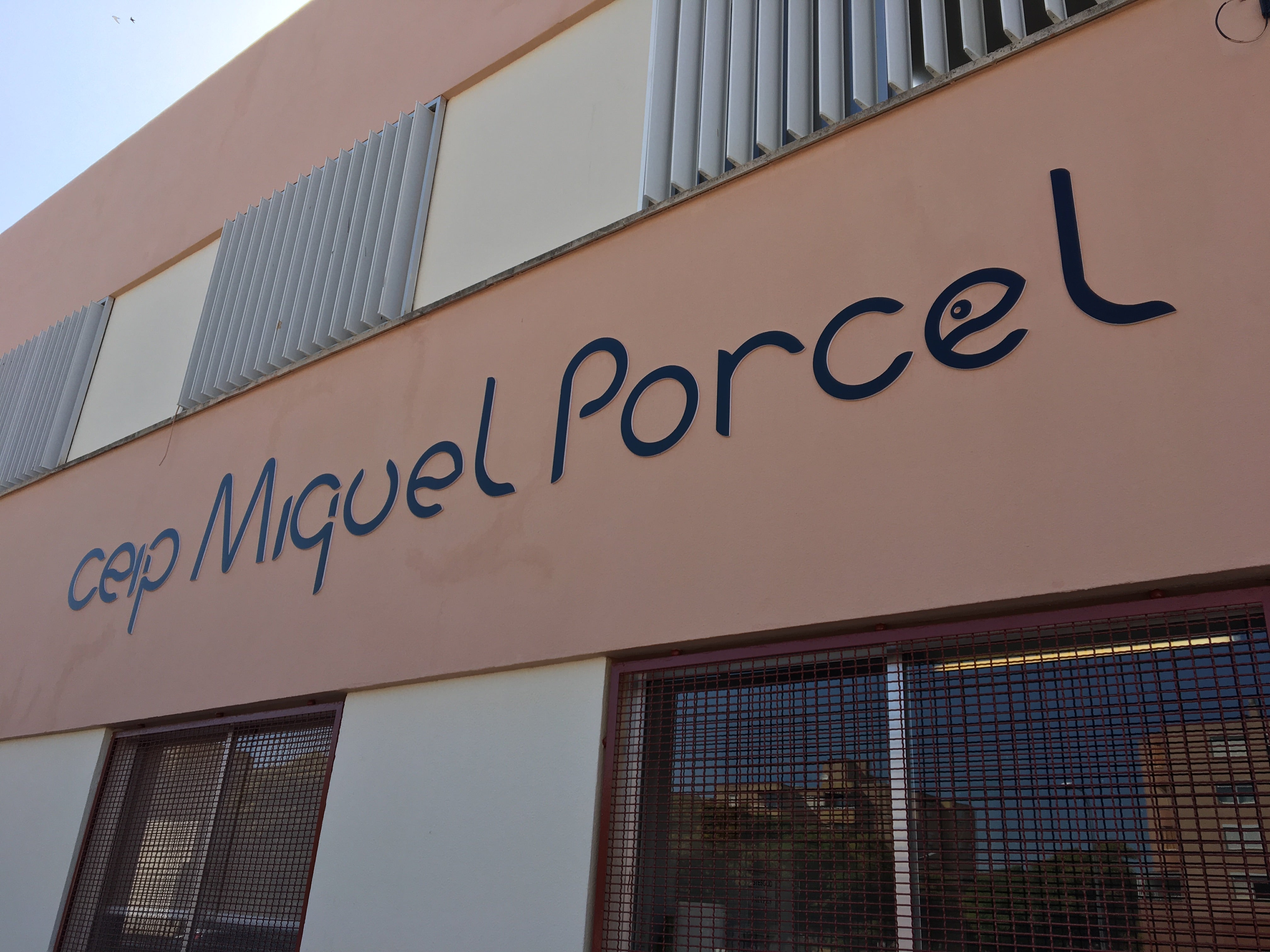 Amenazado de muerte un profesor en Son Cladera por alertar del absentismo de un alumno Amenazado de muerte un profesor en Son Cladera por alertar del absentismo de un alumno