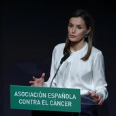 La reina Letizia llama a tomar conciencia sobre el impacto personal, laboral y familiar del cáncer La reina Letizia llama a tomar conciencia sobre el impacto personal, laboral y familiar del cáncer