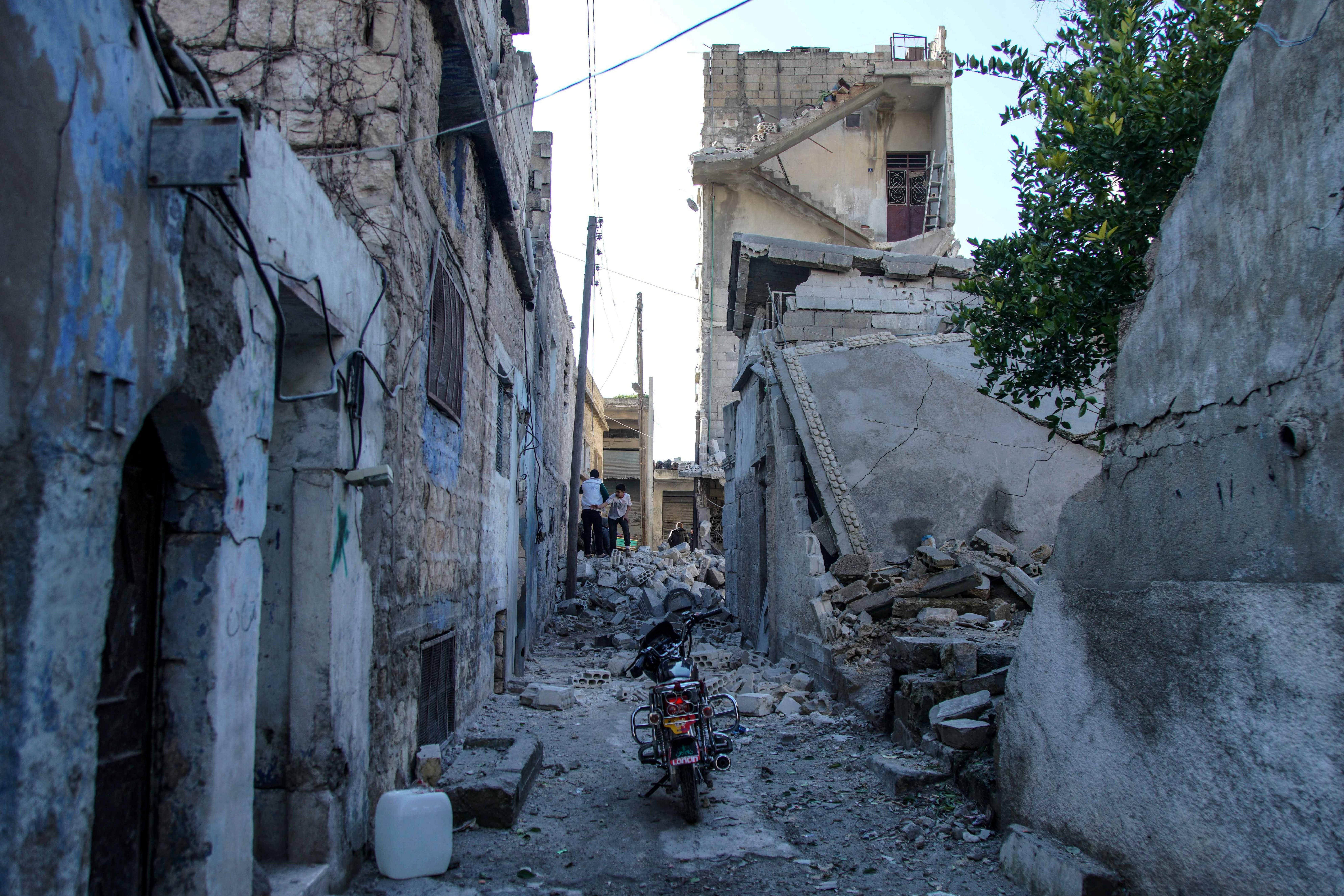 Rebeldes sirios derriban un avión ruso Rebeldes sirios derriban un avión ruso