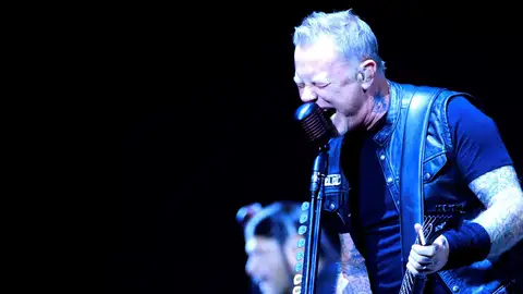 El guitarrista y cantante del grupo Metallica El guitarrista y cantante del grupo Metallica