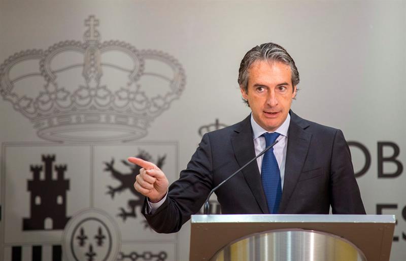 Íñigo de la Serna: "Jordi Sánchez no tiene otro recurso para desviar la atención pero no va a evitar el proceso al que se tiene que someter" Íñigo de la Serna: "Jordi Sánchez no tiene otro recurso para desviar la atención pero no va a evitar el proceso al que se tiene que someter"