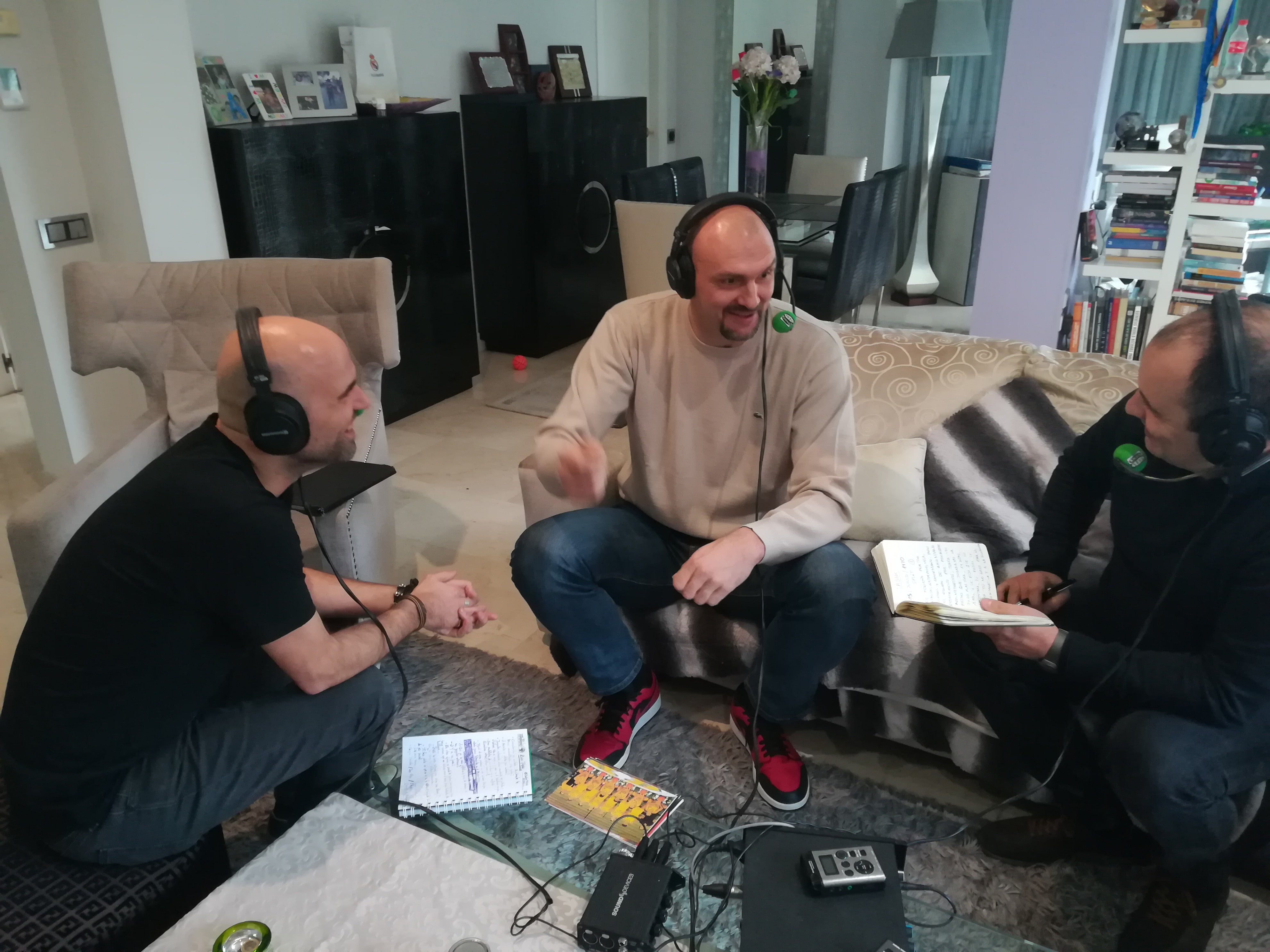 Zan Tabak en 4 Cuartos: "Doncic está dominando, la NBA es el siguiente paso" Zan Tabak en 4 Cuartos: "Doncic está dominando, la NBA es el siguiente paso"