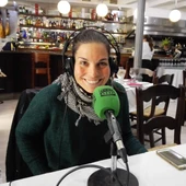 Dana Cervantes, atleta malagueña en la Taberna Cantarrana Dana Cervantes, atleta malagueña en la Taberna Cantarrana