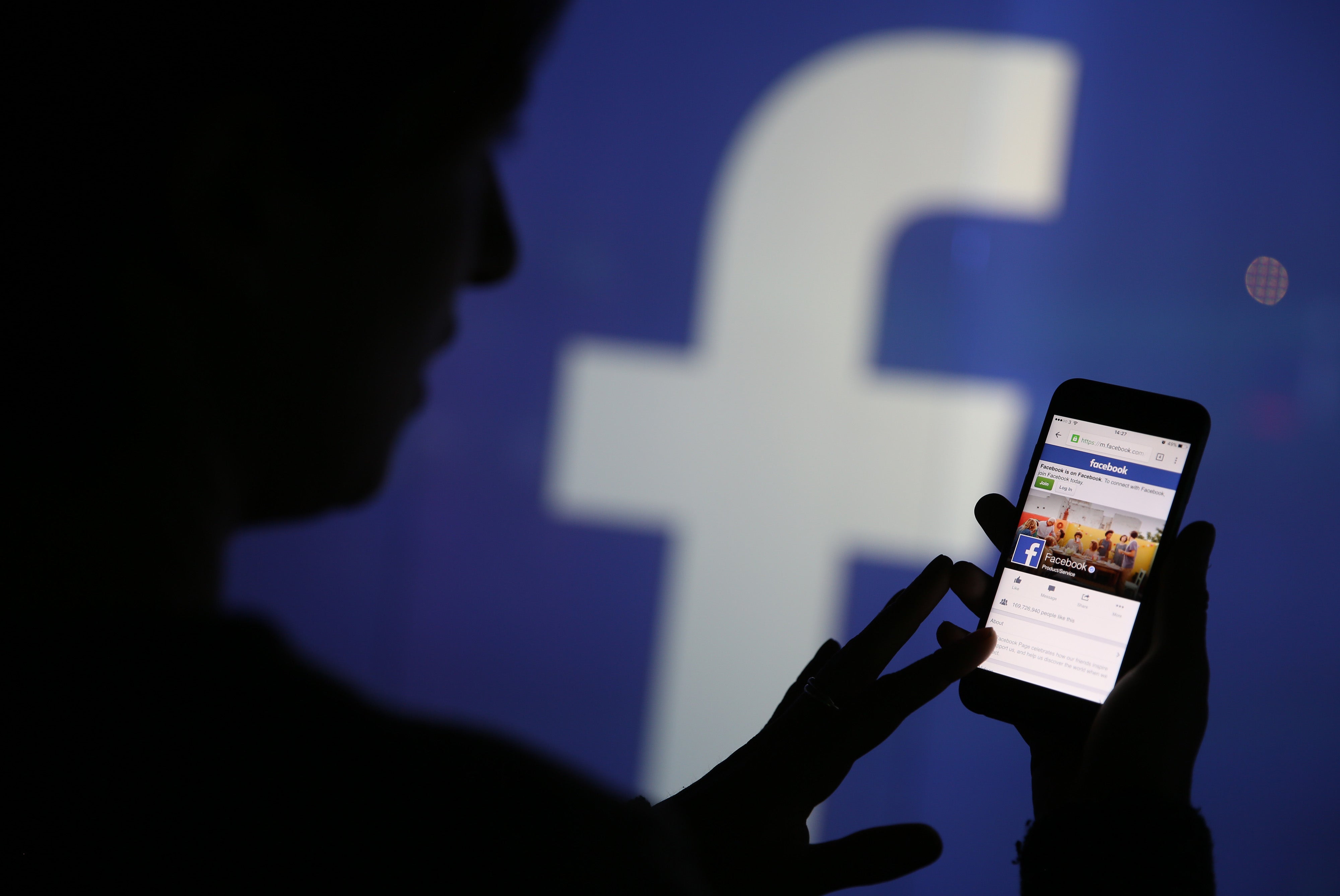 Marta García Aller: "¡Cuidado con Facebook! Ha dejado de 'molar'" Marta García Aller: "¡Cuidado con Facebook! Ha dejado de 'molar'"