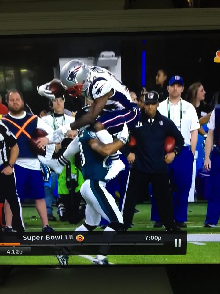 El divertido anuncio de una asociación contra el cáncer testicular durante la Super Bowl El divertido anuncio de una asociación contra el cáncer testicular durante la Super Bowl