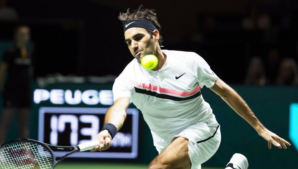 Roger Federer, en acción en el torneo de Rotterdam