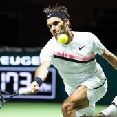 Roger Federer, en acción en el torneo de Rotterdam
