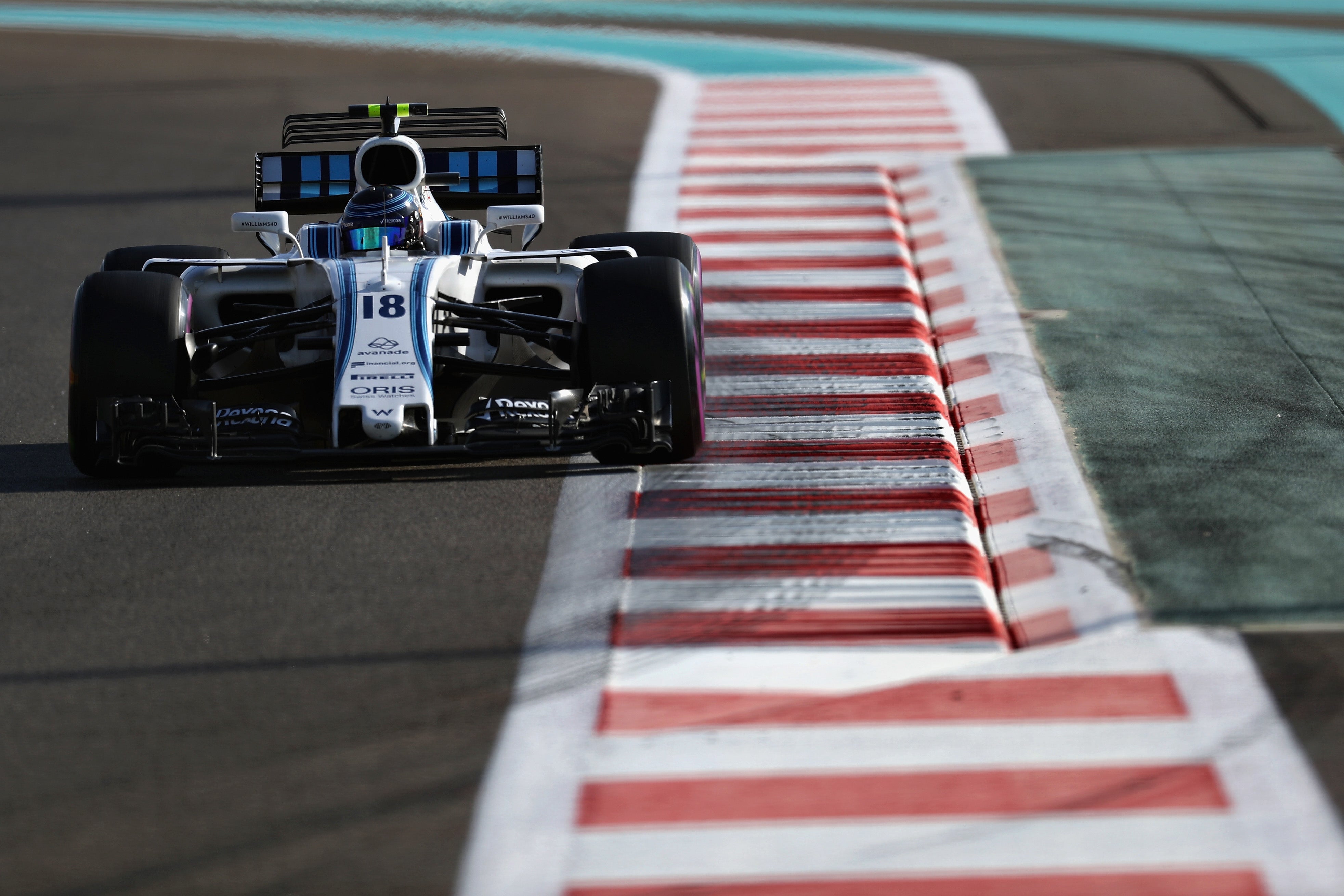 Williams presenta su nuevo coche para la temporada de F1: así es el FW41 Williams presenta su nuevo coche para la temporada de F1: así es el FW41