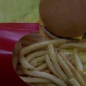 McDonald's se compromete a que los Happy Meal estén libres de aromas y colorantes artificiales en el 2022