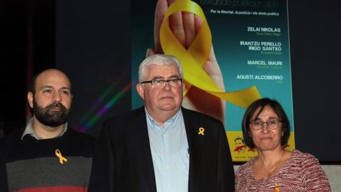 Agust&iacute; Alcoberro, vicepresidente de la ANC, en el centro de la imagen