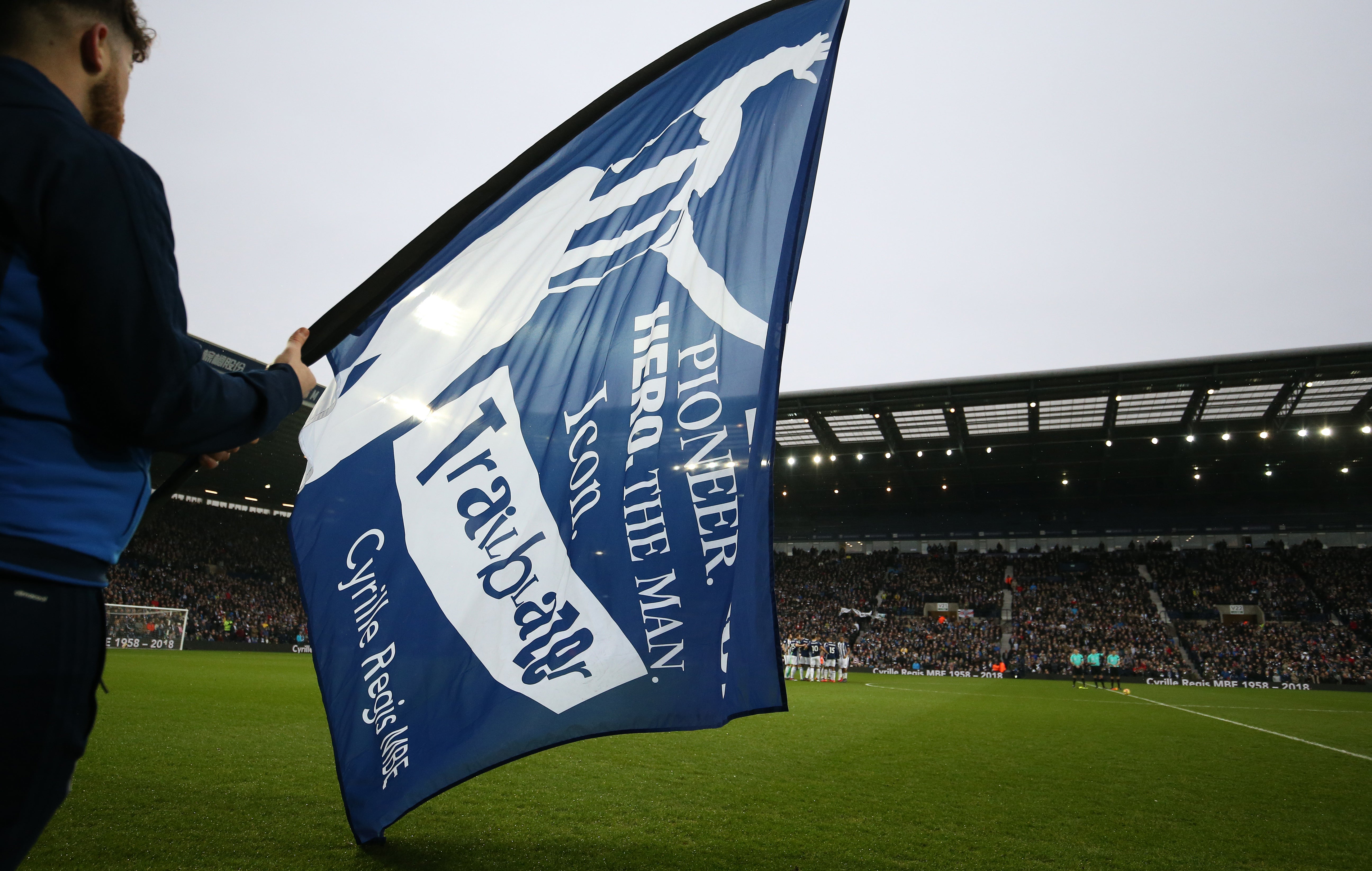 El West Bromwich investiga a cuatro jugadores de su plantilla por el supuesto robo de un taxi en Barcelona El West Bromwich investiga a cuatro jugadores de su plantilla por el supuesto robo de un taxi en Barcelona