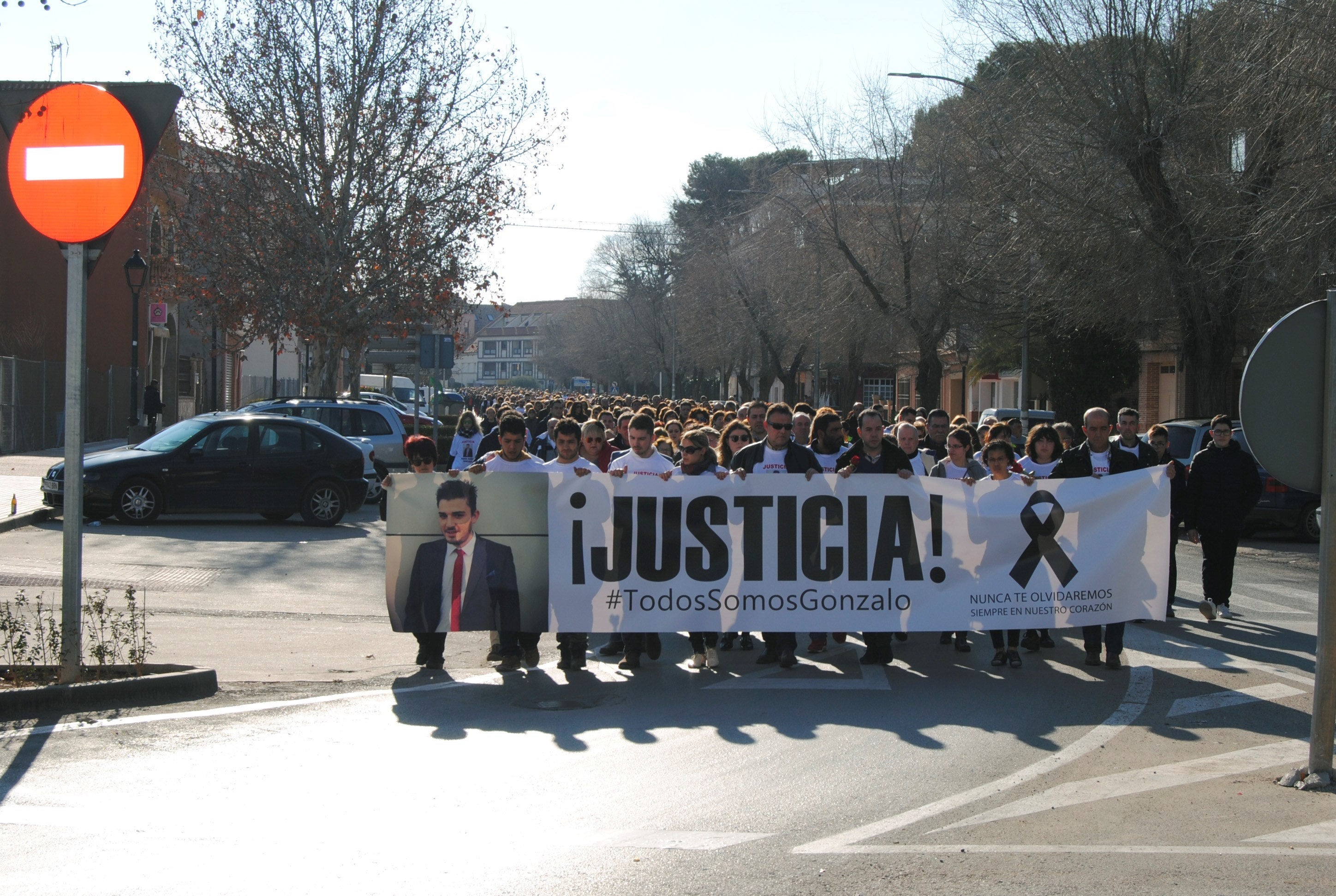 Miles de personas "piden justicia" para el joven fallecido en el Carnaval de Herencia Miles de personas "piden justicia" para el joven fallecido en el Carnaval de Herencia