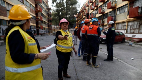 Efectivos tras el terremoto de M&eacute;xico