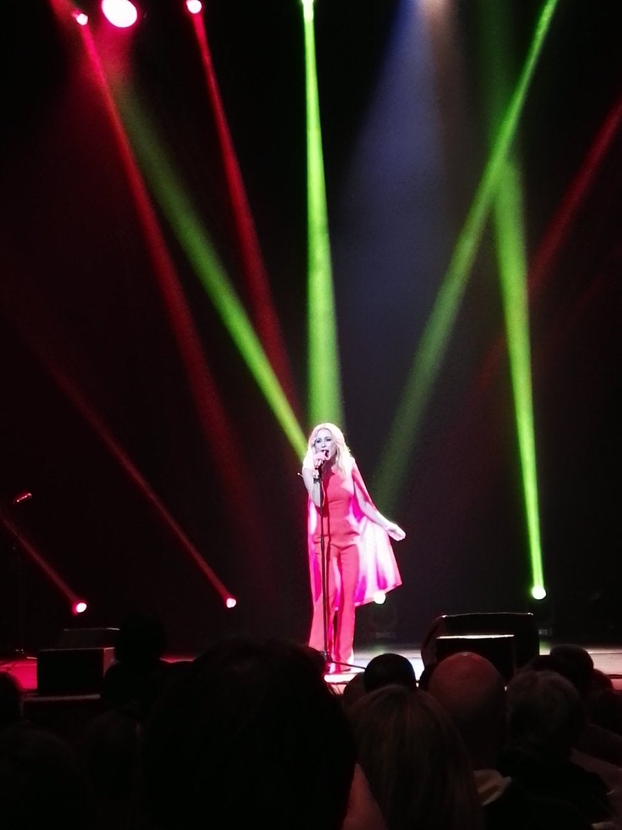 Sabino Méndez: "Debemos admirar a Marta Sánchez por quitarle pachanga al himno y convertirlo en una balada conmovedora" Sabino Méndez: "Debemos admirar a Marta Sánchez por quitarle pachanga al himno y convertirlo en una balada conmovedora"