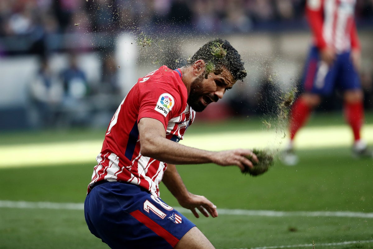 Diego Costa: "Algunos árbitros me tienen manía y no hay forma de cambiarlo" Diego Costa: "Algunos árbitros me tienen manía y no hay forma de cambiarlo"