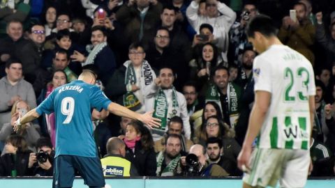 Karim Benzema marca el gol en el Villamar&iacute;n
