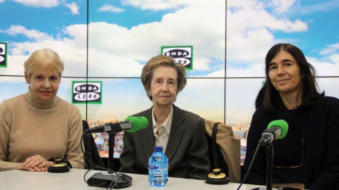 Eva Lootz, Margarita Salas y Mar&iacute;a Blasco